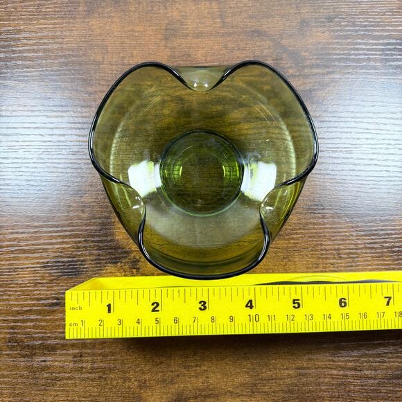 Vintage Mid-Century Modern Green Glass Bowl – Ruffled Edge, Retro Art Glass - Picture 6 of 6